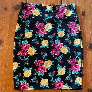 🌸 LuLaRoe Cassie Skirt - Black Floral Bright Yellow Pink Roses - Size L
